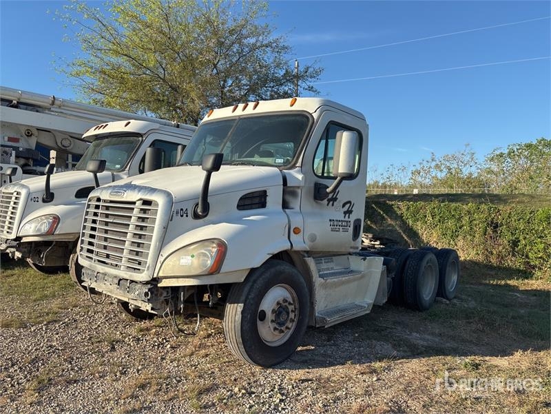 Tracteur routier Freightliner Cascadia 113 — occasion 2015