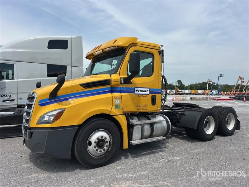 Freightliner Cascadia 126