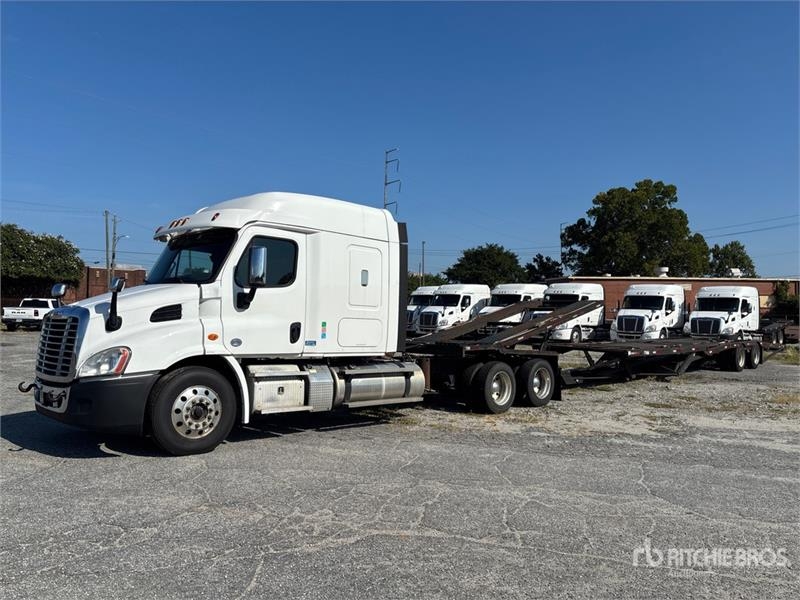 Freightliner Cascadia 113