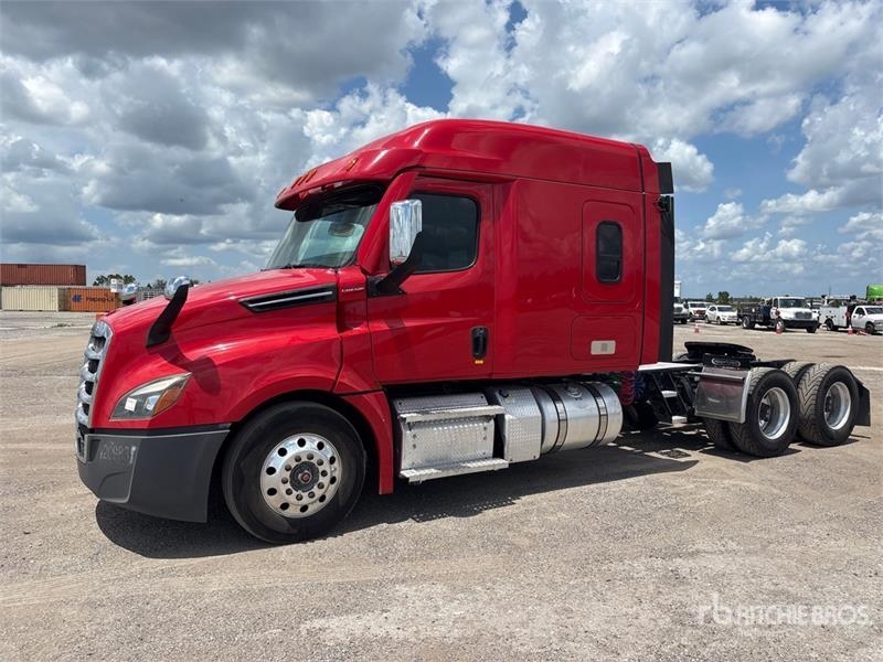 Freightliner Cascadia 126