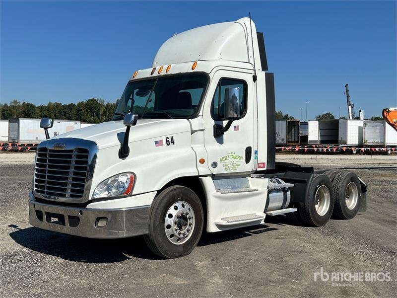Tracteur routier Freightliner Cascadia 125 — occasion 2014