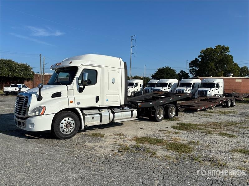 Freightliner Cascadia 113