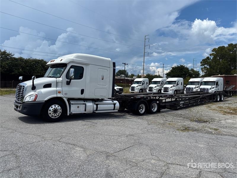 Freightliner Cascadia 113