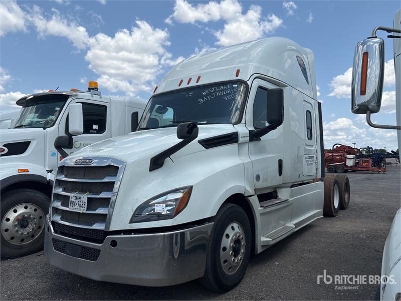 Freightliner Cascadia 126
