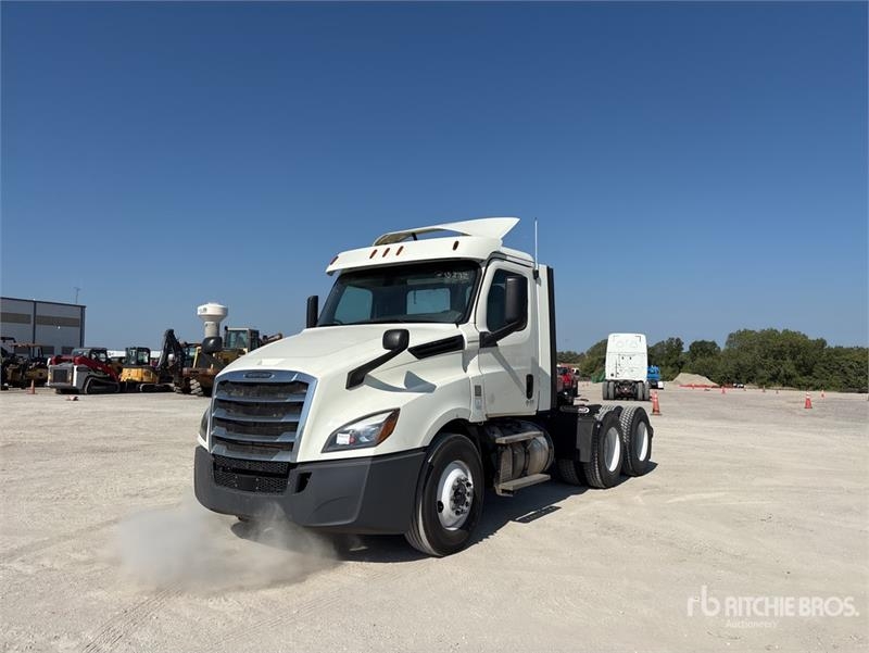Freightliner Cascadia 126