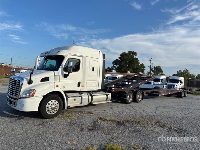 Freightliner Cascadia 113