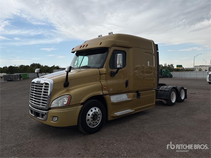 Tracteur routier Freightliner Cascadia 125 — occasion 2015