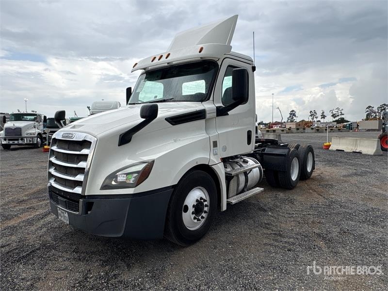Freightliner Cascadia 126