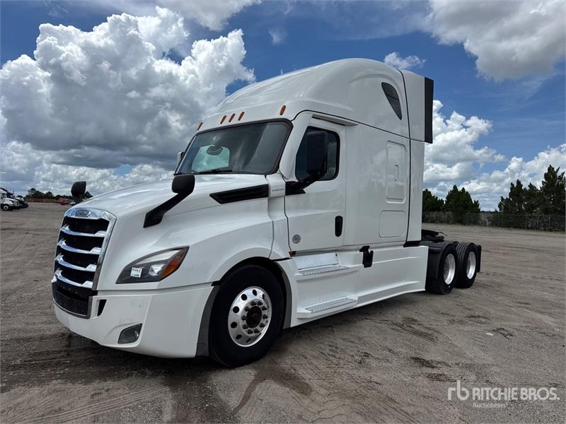 Freightliner Cascadia 126