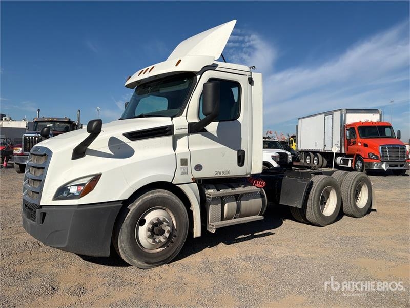 Tracteur routier Freightliner Cascadia 126 — occasion 2018