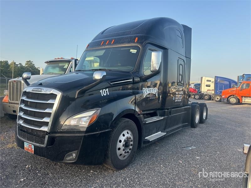 Freightliner Cascadia 126