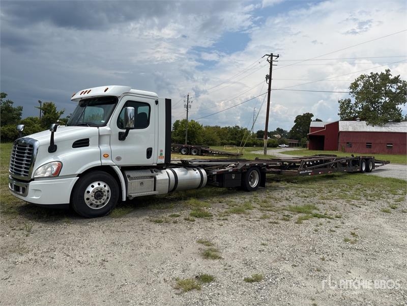 Freightliner Cascadia 113
