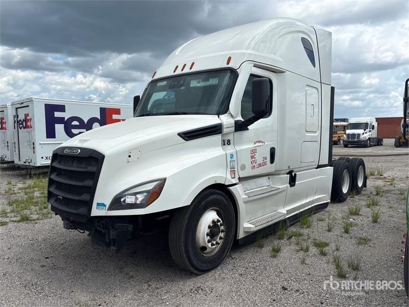 Freightliner Cascadia 126