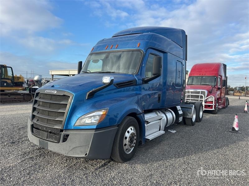 Tracteur routier Freightliner Cascadia 126 6x4 T/A Sleeper — occasion 2020