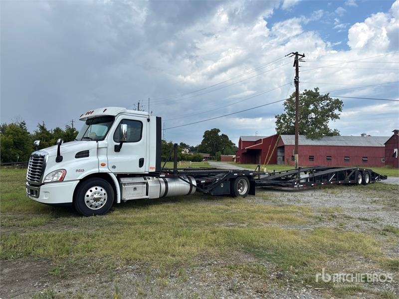 Freightliner Cascadia 113