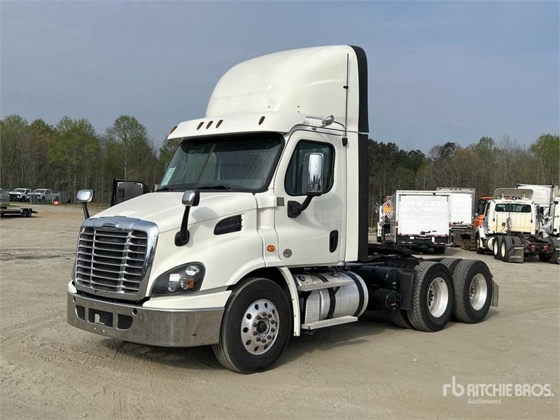 Freightliner Cascadia 113