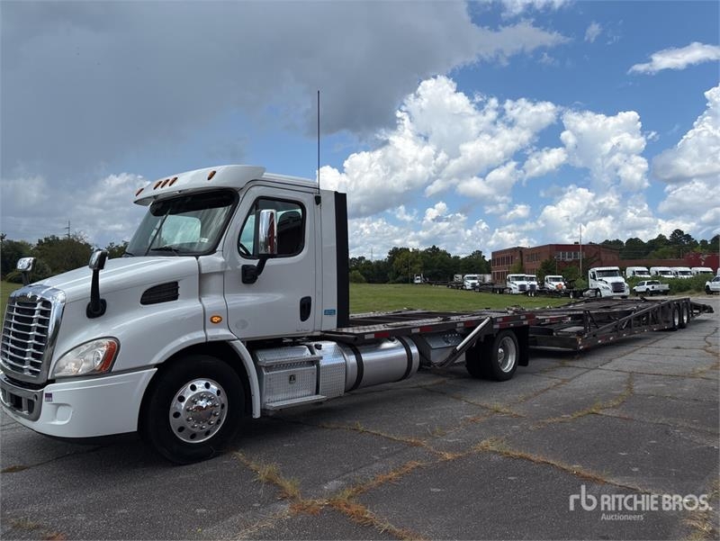Freightliner Cascadia 113