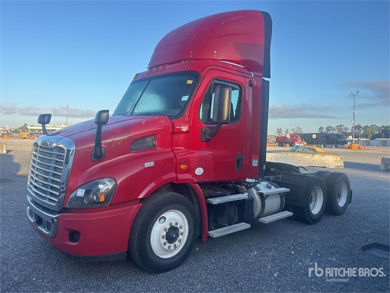 Freightliner Cascadia 113