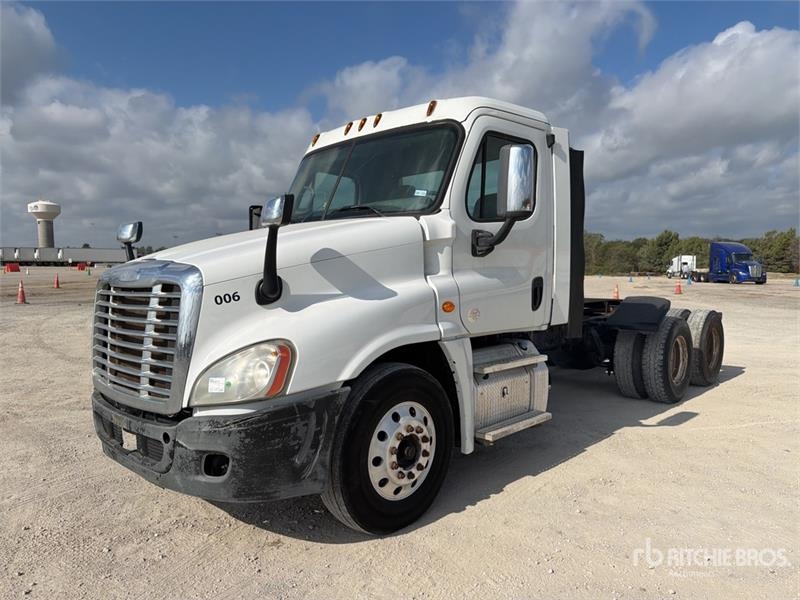 Tracteur routier Freightliner Cascadia 125 — occasion 2016