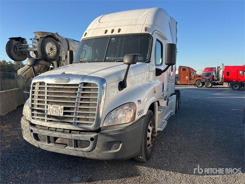 Tracteur routier Freightliner Cascadia 125 6x4 T/A Sleeper (Inoper — occasion 2016