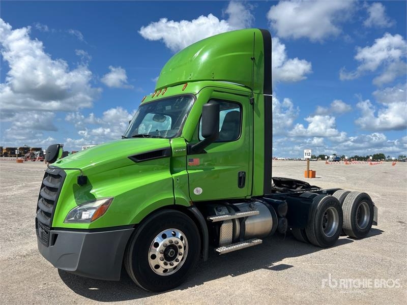 Freightliner Cascadia 116