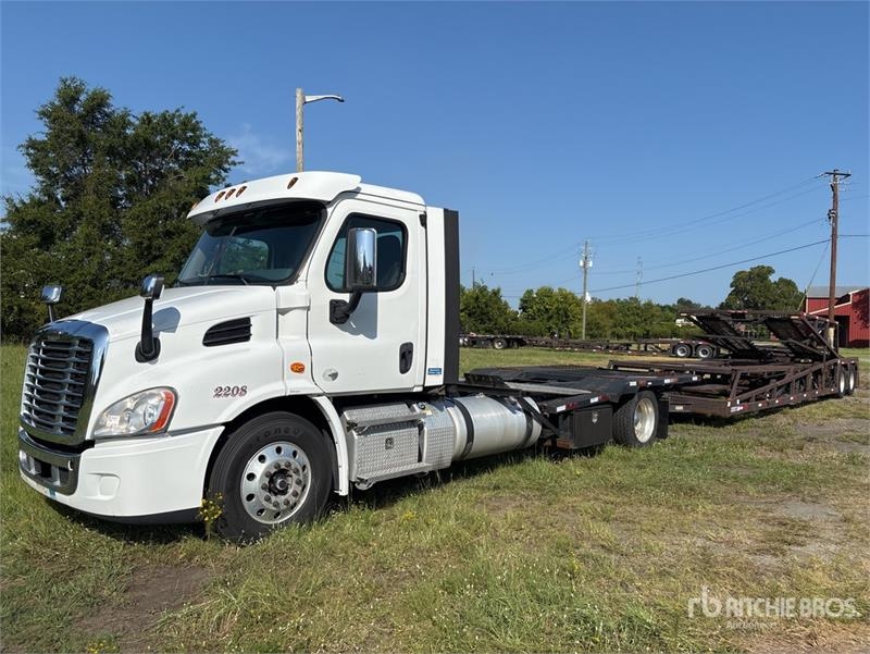 Freightliner Cascadia 113
