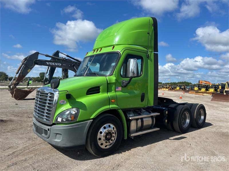 Freightliner Cascadia 113