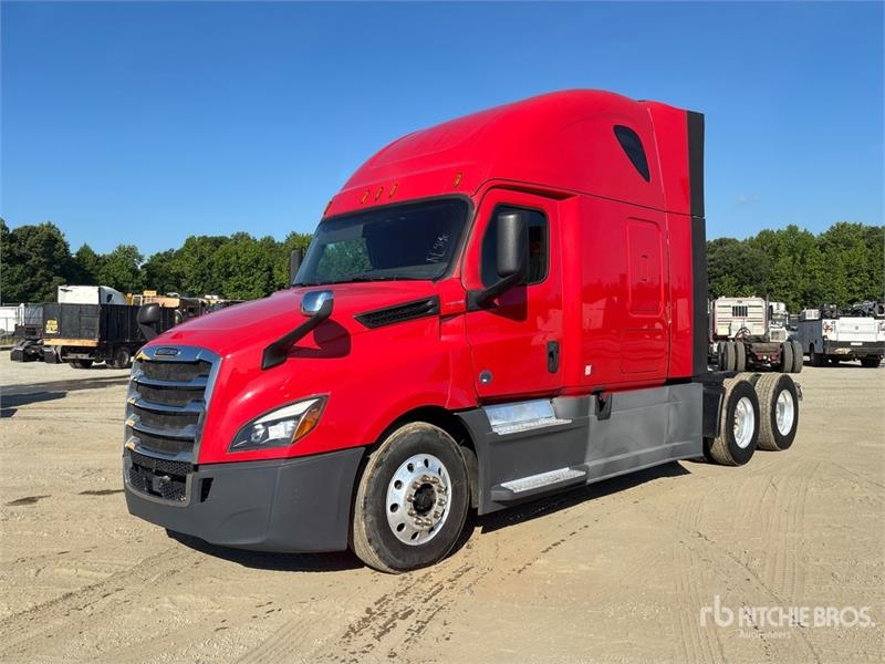 Freightliner Cascadia 126