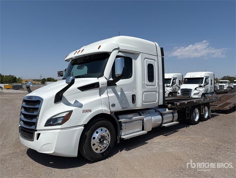 Freightliner Cascadia 116