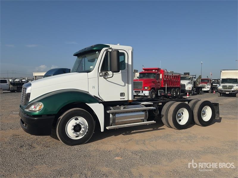 Freightliner Columbia 120