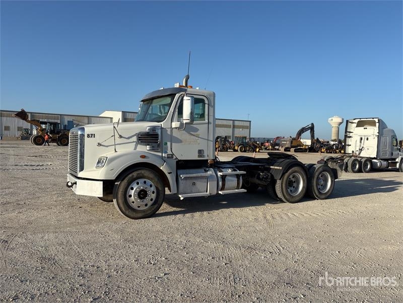 Freightliner Coronado 122