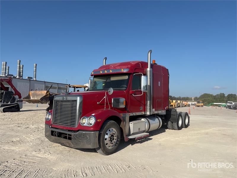 Freightliner Coronado 132