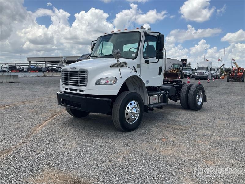 Freightliner M2
