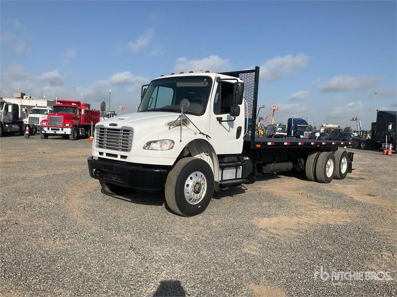 Freightliner M2