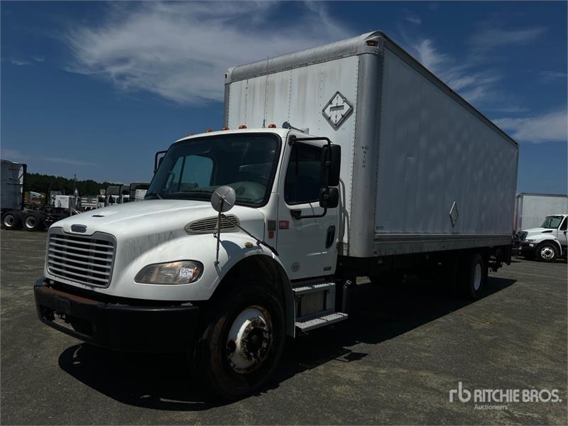 Camion fourgon Freightliner M2 106 — occasion 2012