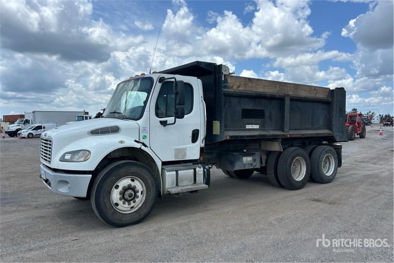 Freightliner M2 106