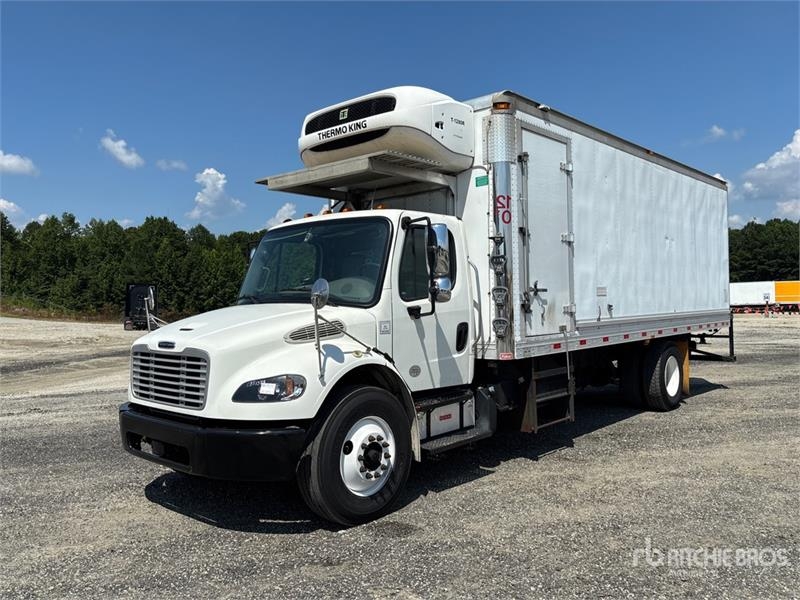 Camion frigorifique Freightliner M2 106 — occasion 2019