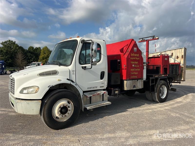 Freightliner M2 106 — occasion 2004