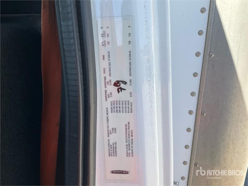 Camion fourgon Freightliner M2 106 4x2 Van — occasion 2018