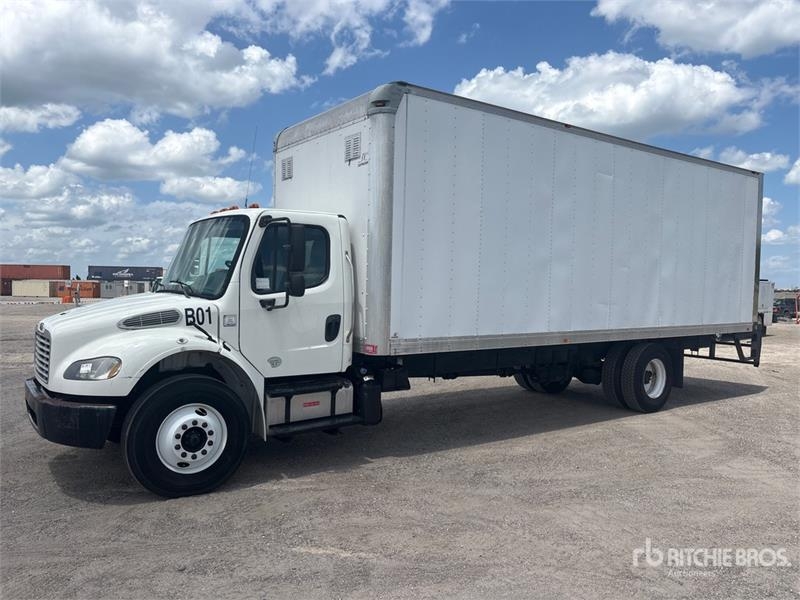 Camion fourgon Freightliner M2106 — occasion 2015