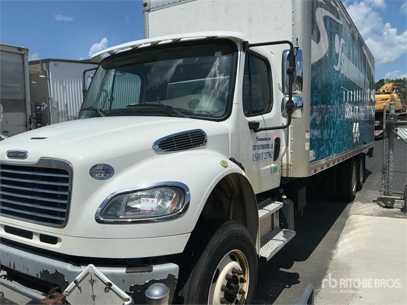 Freightliner M2106