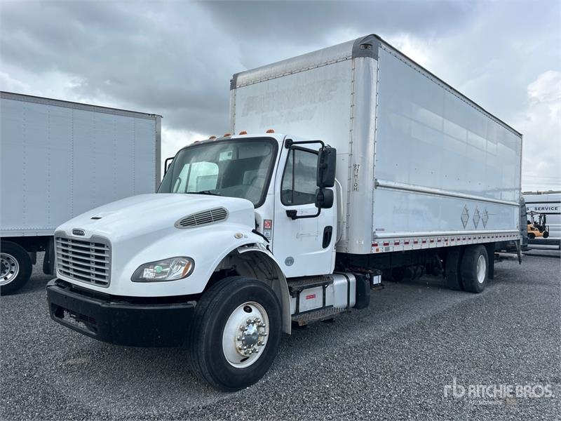 Freightliner M2106
