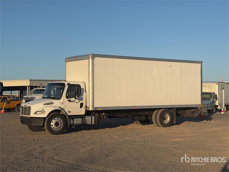 Freightliner M2106