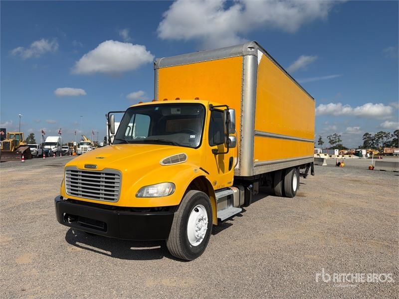 Freightliner M2106