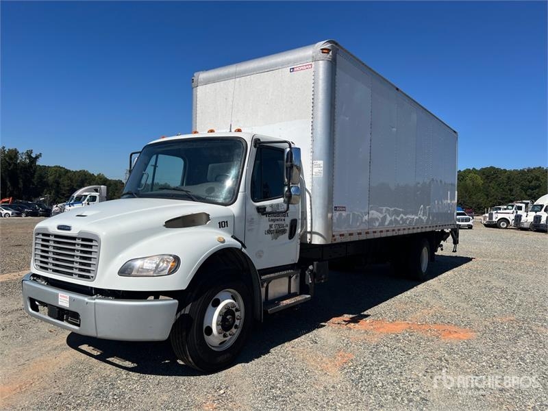 Camion fourgon Freightliner M2106 4x2 Van — occasion 2018