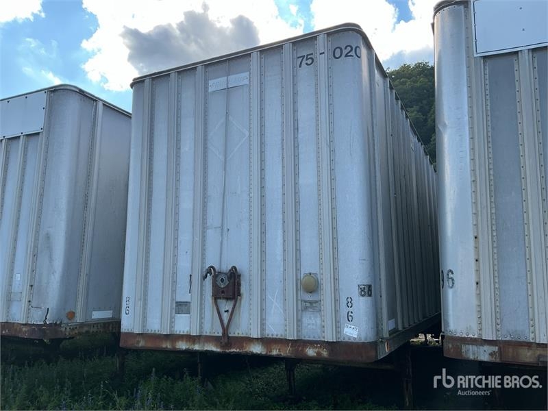 Fruehauf 40 ft Van Trailer
