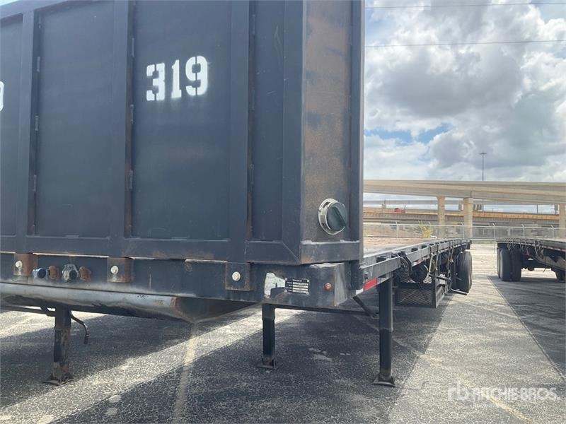 Fruehauf 48 ft T/A Flatbed Trailer