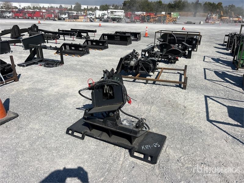 Herse rotative GIYI GY-SG45 Mini Skid Steer Stump Grinder (Unused — occasion 2026
