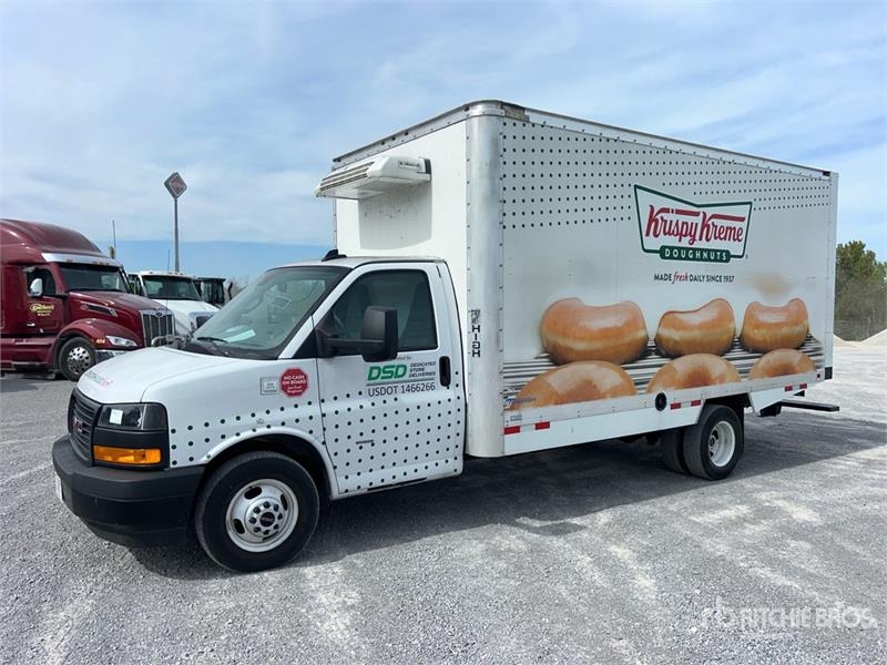 Camion frigorifique GMC Savana 3500 4x2 4x2 Refrigerated — occasion 2024, 26 866 h