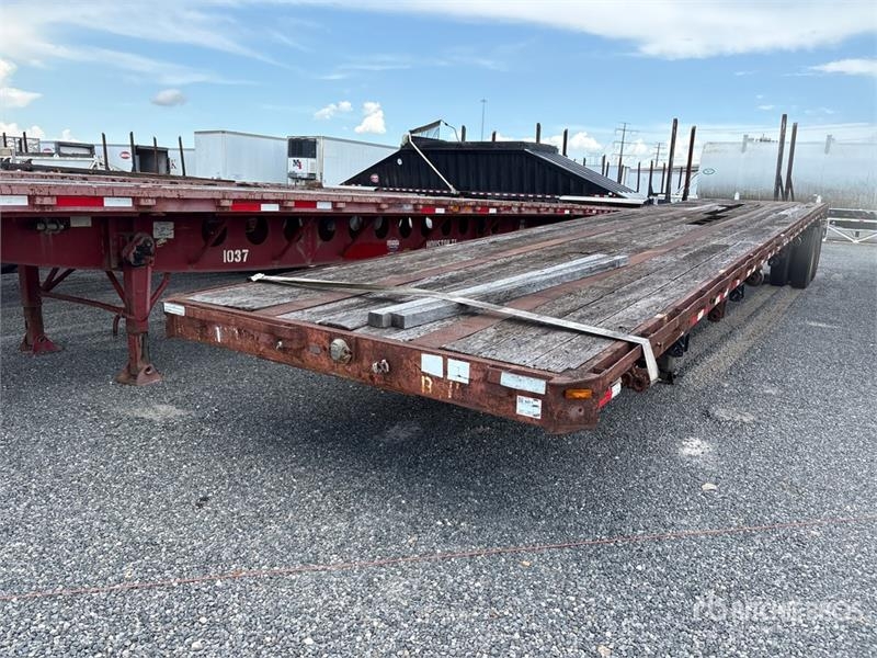 Great Dane 44 ft T/A Flatbed Trailer